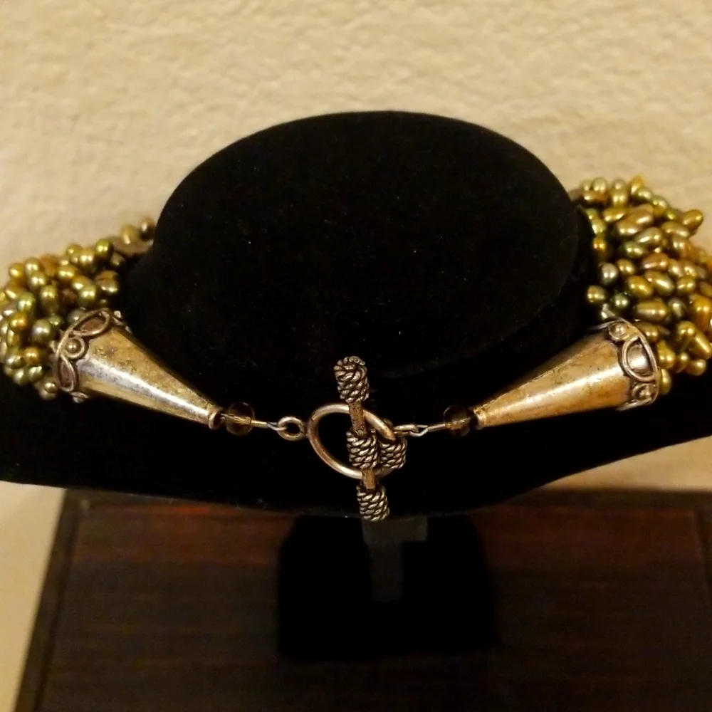 Stunning Beaded Necklace - Picture 3 of 6